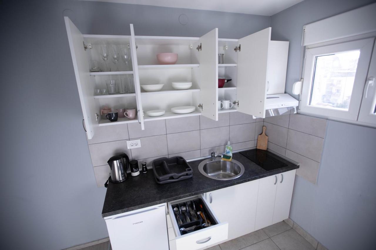 King Exclusive Suites Ni Екстериор снимка