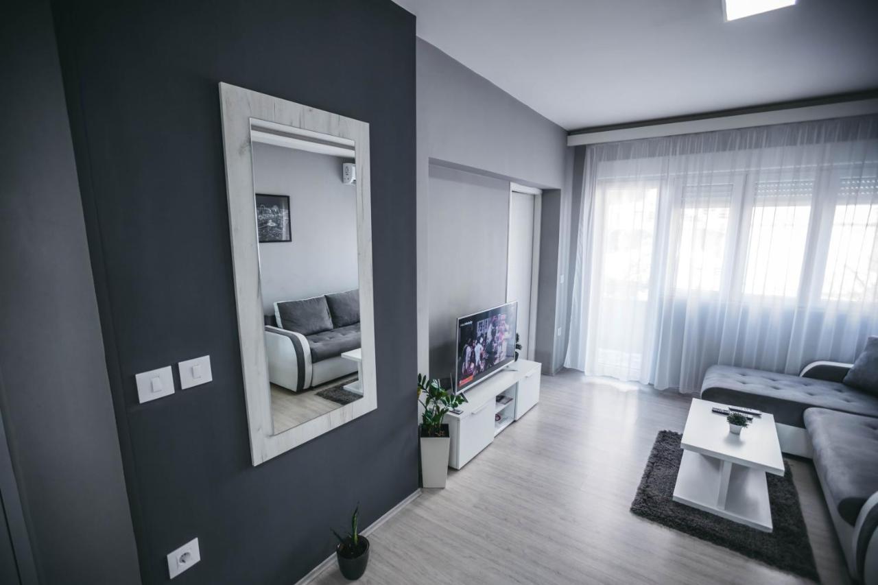 King Exclusive Suites Ni Екстериор снимка