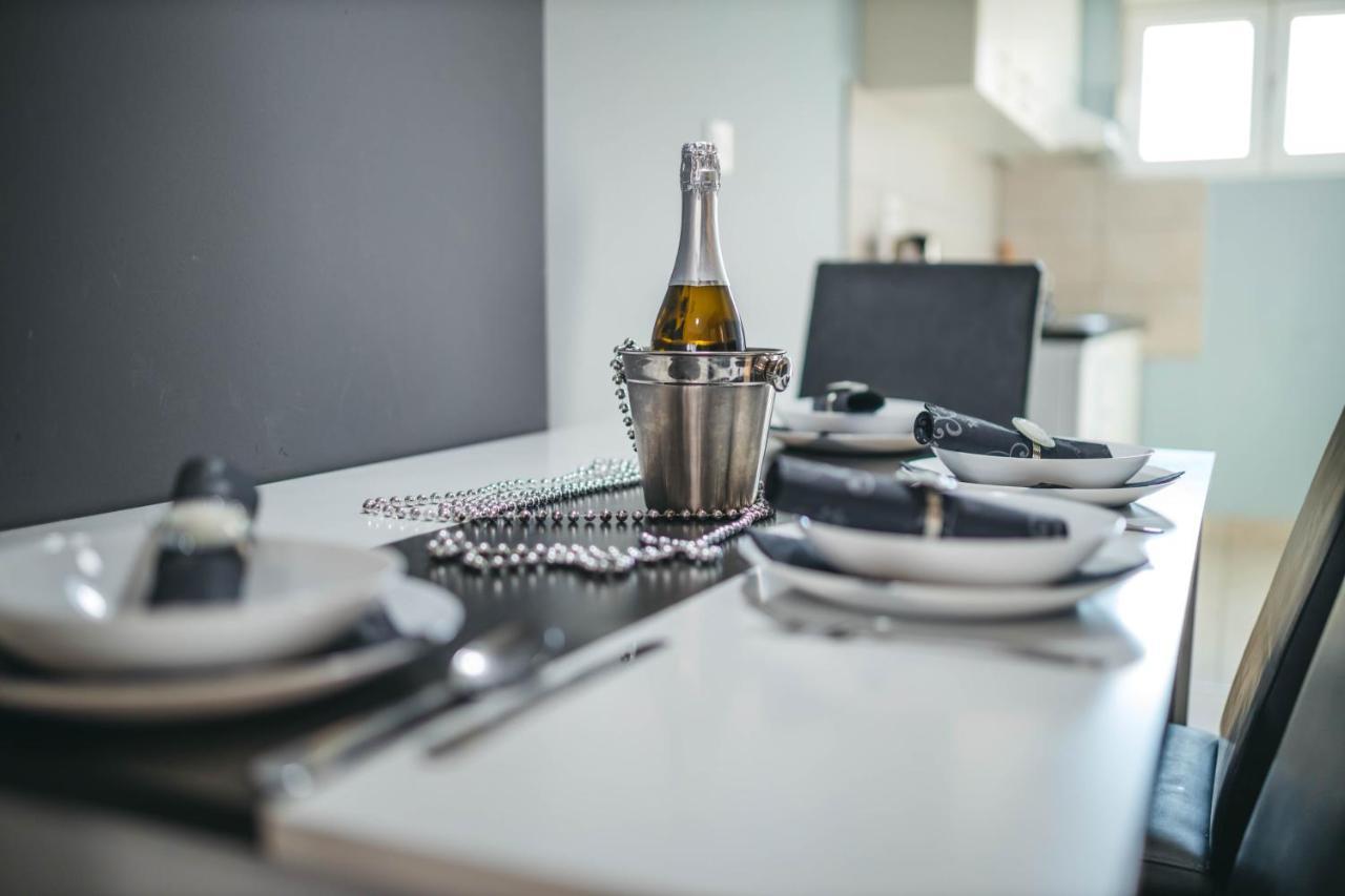 King Exclusive Suites Ni Екстериор снимка