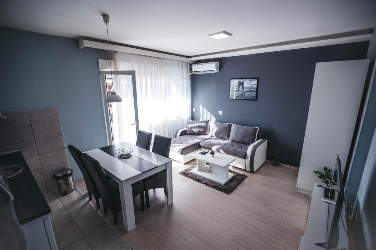King Exclusive Suites Ni Екстериор снимка