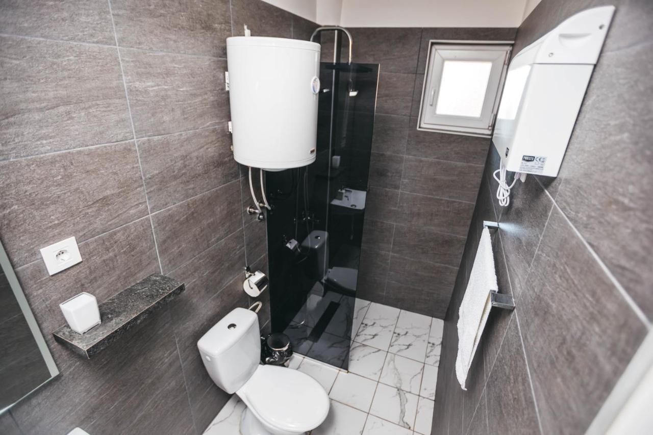 King Exclusive Suites Ni Екстериор снимка